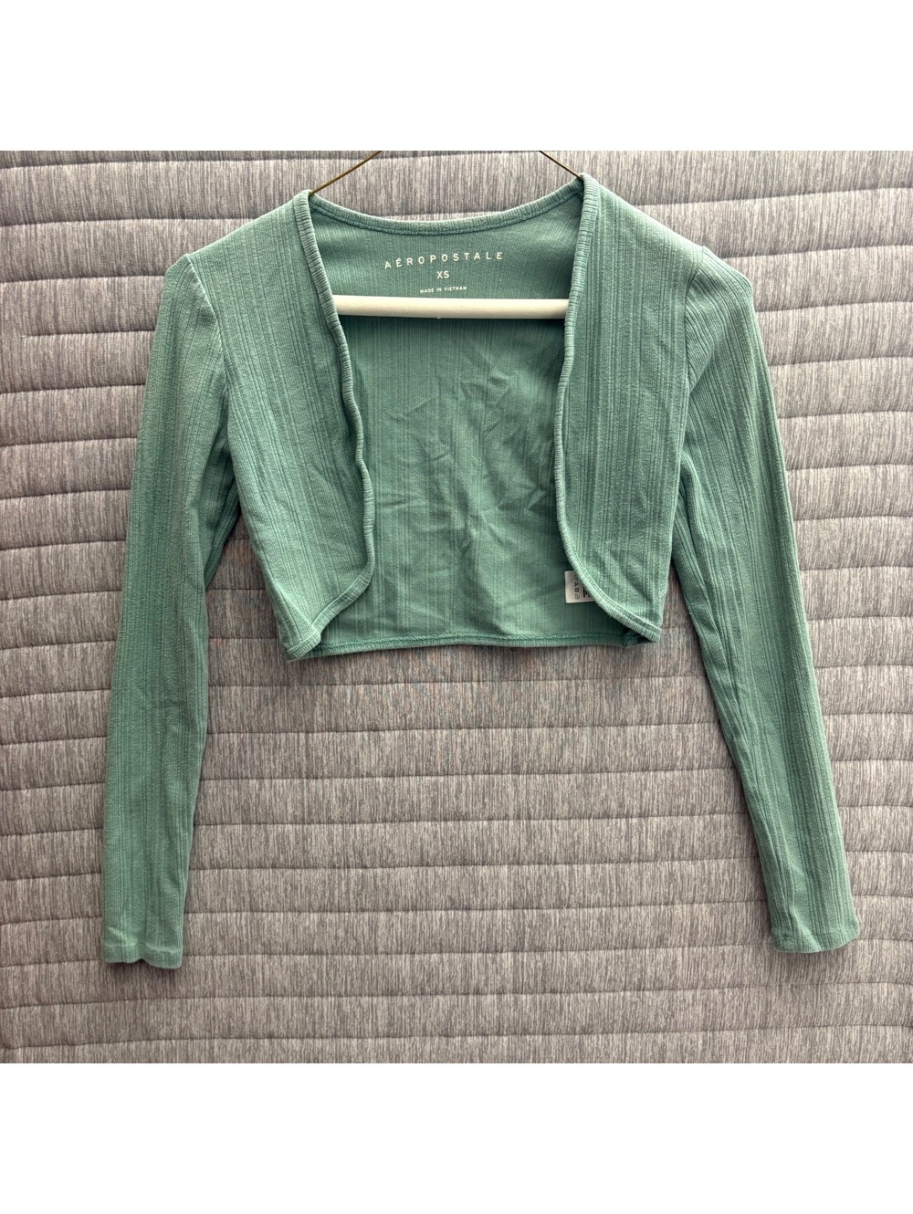 Aeropostale Cropped Ribbed Shrug Cardigan Sage Green XS Stretch Fairy